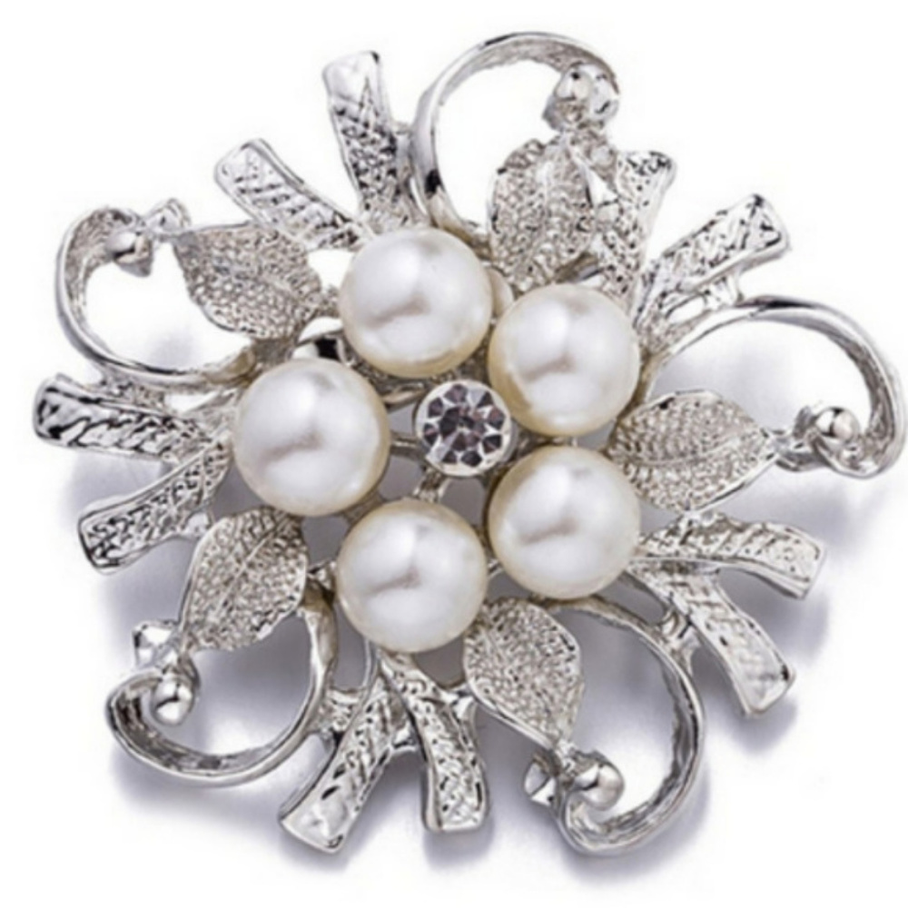 Vintage Brooche pearl Flower Leaf jewelry